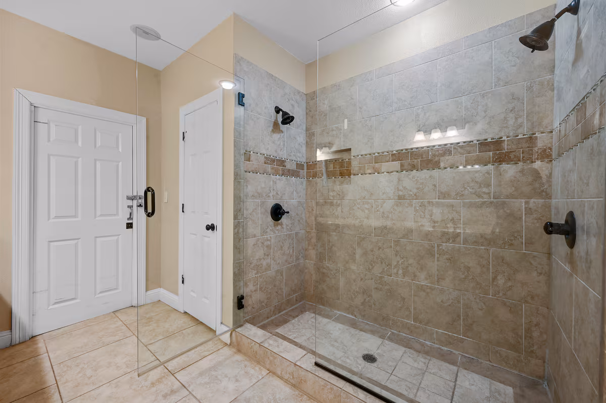 Yellow House vacation rental photo 28