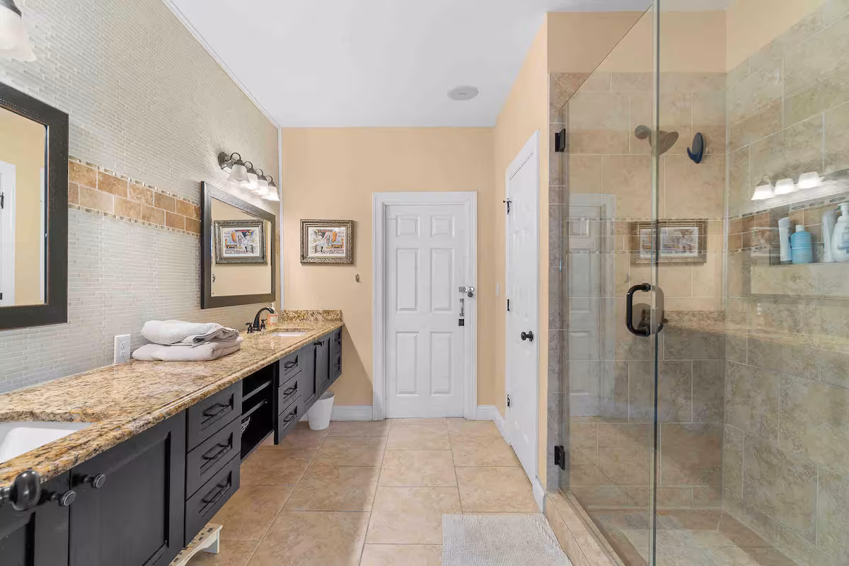 Yellow House vacation rental photo 34