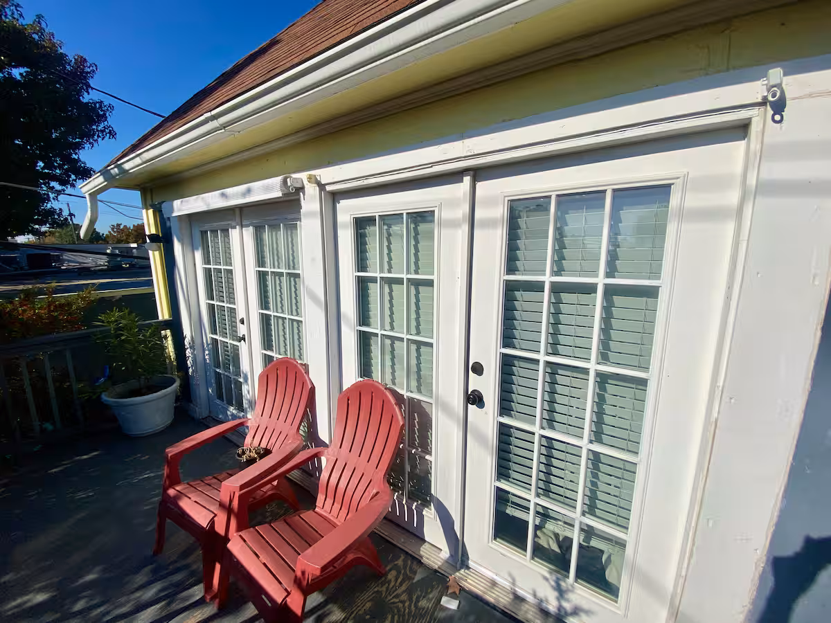 Yellow House vacation rental photo 5